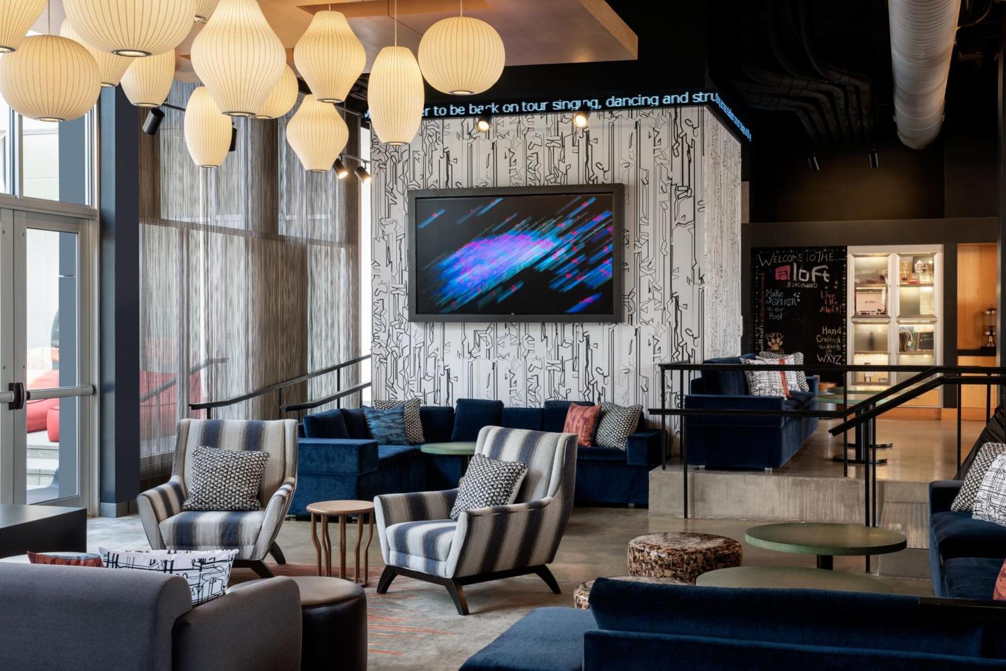 Aloft Beachwood Exterior photo